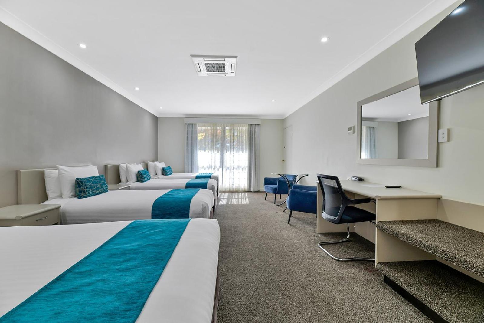 Central Caleula Motor Lodge Orange Bagian luar foto